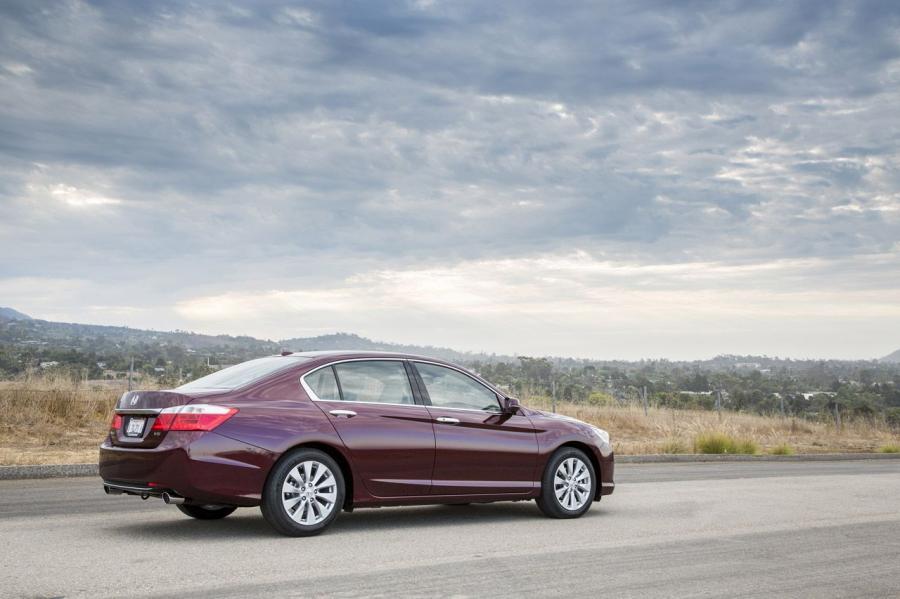  Honda Accord EX-L Sedan 2013 года  (фото 38 из 83)